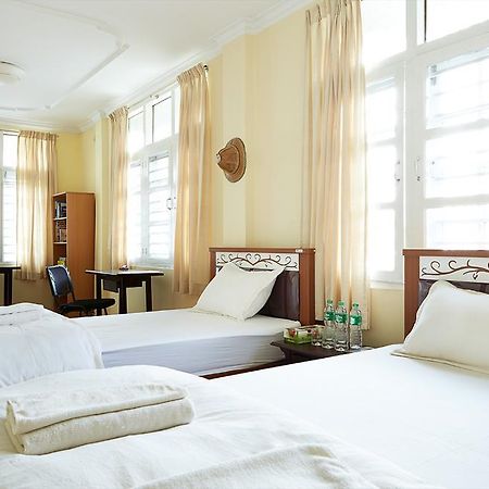 Shennoon'S House Bed and Breakfast Yangon Exteriör bild